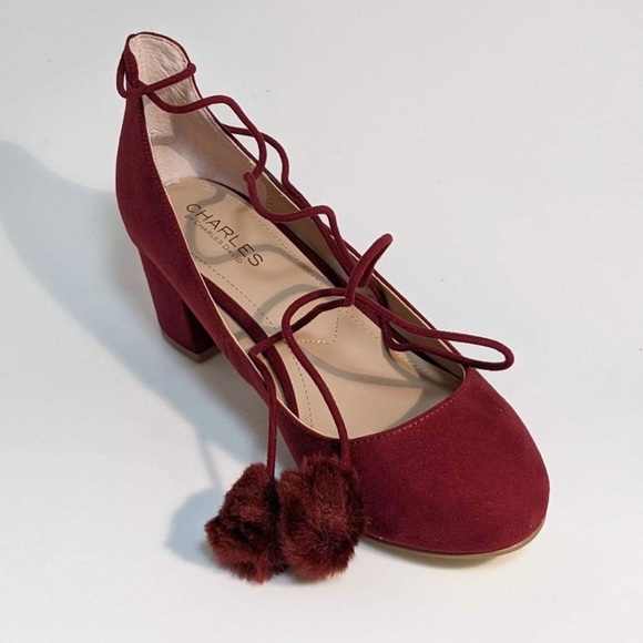 NWT CHARLES BY CHARLES DAVID LIBBY POM POM ROUND TOE PUMPS  8M - Picture 6 of 6